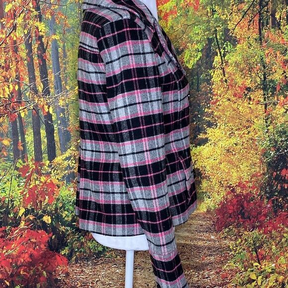 Victoria’s Secret PINK 1986 plaid jacket sz xs - Picture 3 of 7